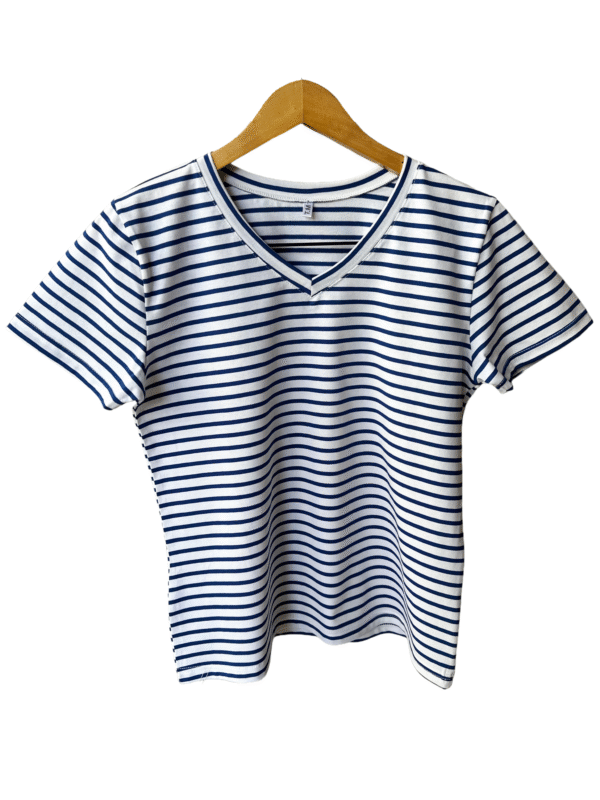 Remera Rayada Algodón Escote V